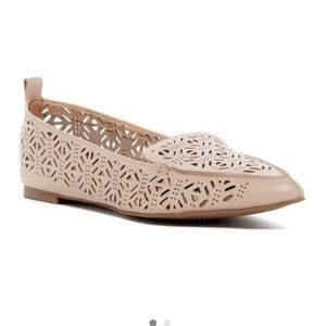 Aldo beige Oberin laser cut loafers pointed flats 7.5